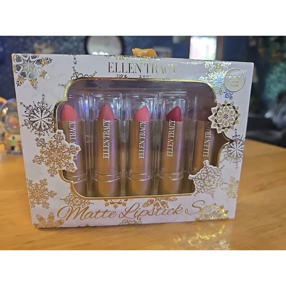 Ellen Tracy Matte Lipstick‎ Gift Set Of 5